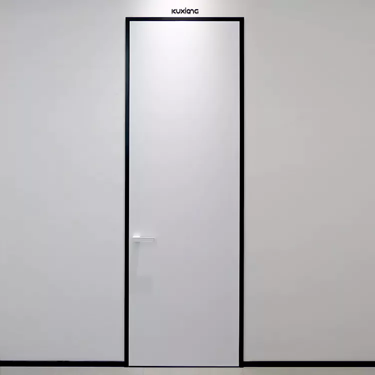 Porta battente moderna in legno senza vernice